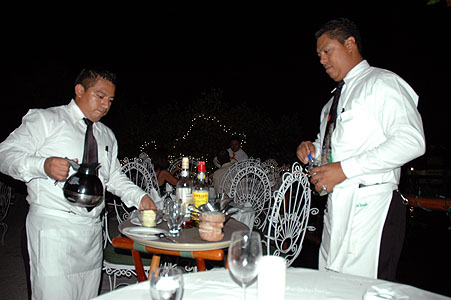 Anniversary dinner Nov. 1, 2010 Cancun 021.JPG